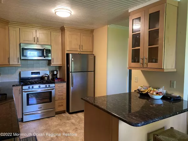 Lawrenceville, NJ 08648,1109 Eagles Chase Drive