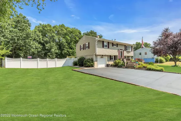 Howell, NJ 07731,147 Darien Road