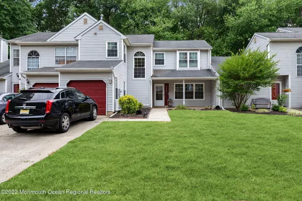 East Windsor, NJ 08520,61 Cypress Drive