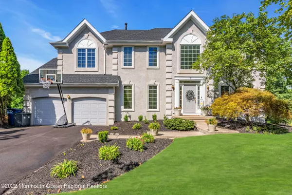 7 Brookwood Road, Mount Laurel, NJ 08054