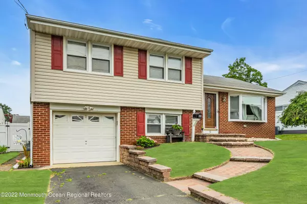 Hamilton, NJ 08620,12 Dailey Drive