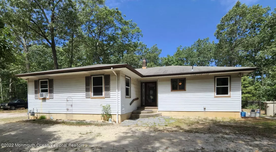 61 Stanton Avenue, Pine Beach, NJ 08741