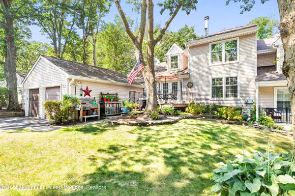 Brielle, NJ 08730,5 Hickory Court #A