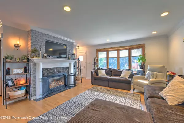 Totowa, NJ 07512,305 Lincoln Avenue