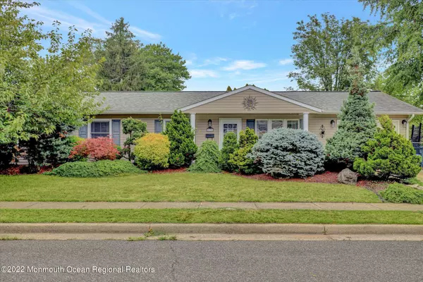 Monroe, NJ 08831,17 Cypress Drive