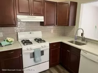 309 Sunshine Court #309, Parlin, NJ 08859