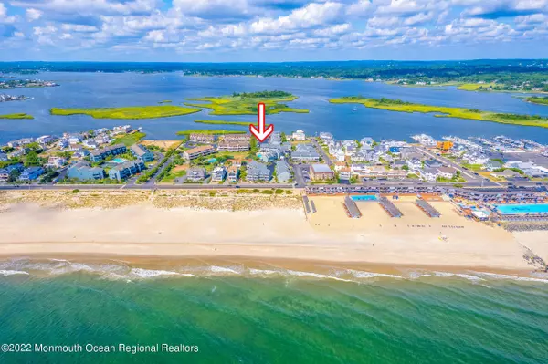 Sea Bright, NJ 07760,5 Island View Way #48