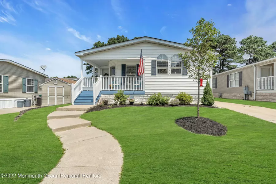 527 Momosa Way, Whiting, NJ 08759