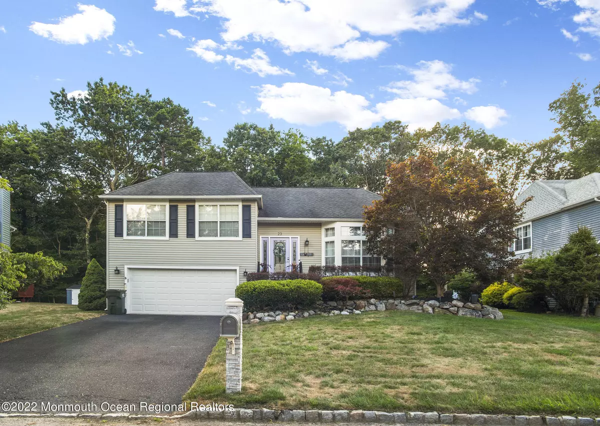 Howell, NJ 07731,23 Dogwood Drive