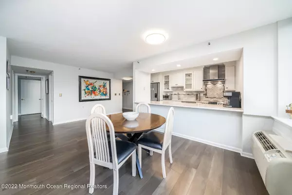 Hoboken, NJ 07030,551 Observer Highway #3D