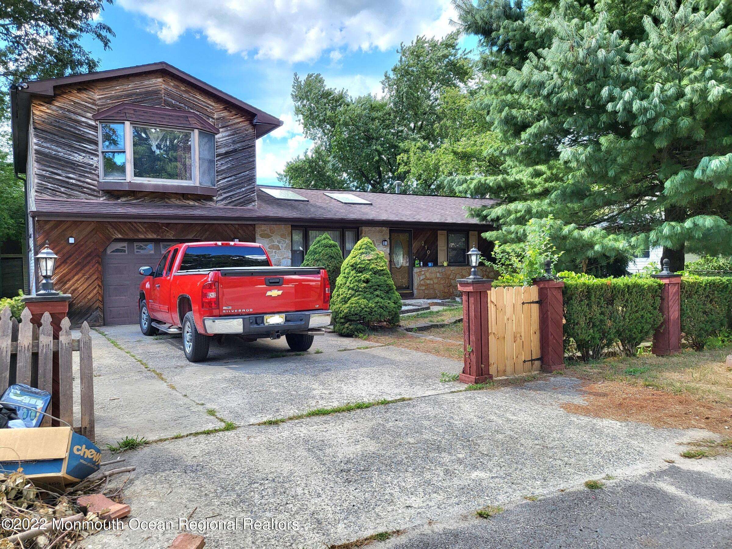 210 Robin Road, Browns Mills, NJ 08015