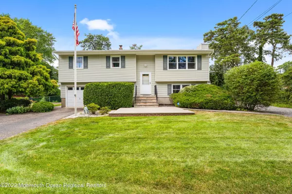 1721 Beacon Street, Toms River, NJ 08757