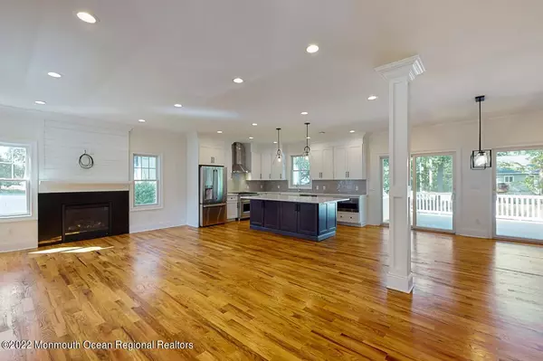 Atlantic Highlands, NJ 07716,166 Chestnut Avenue