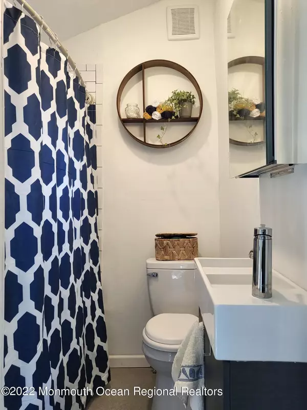 Atlantic Highlands, NJ 07716,1126 State Route 36