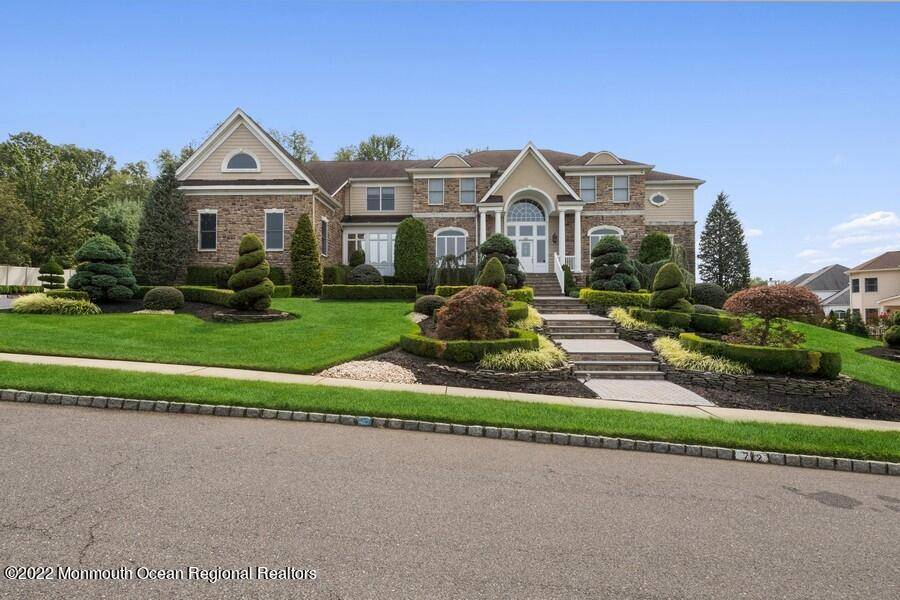 72 Edgewood Road, Morganville, NJ 07751