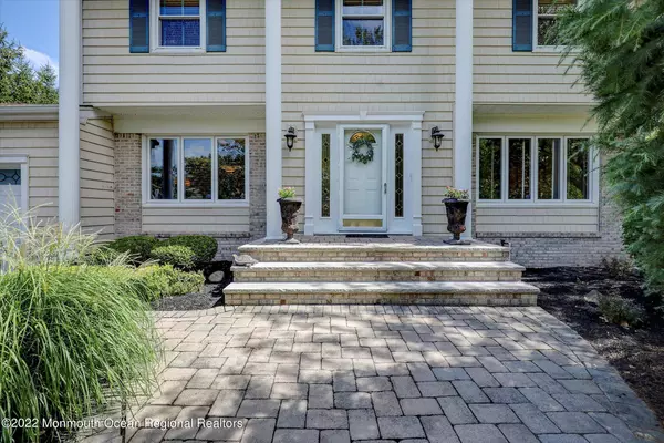 Manalapan, NJ 07726,25 Appomattox Drive