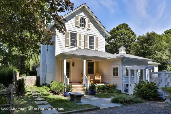 Fair Haven, NJ 07704,15 Haggers Lane