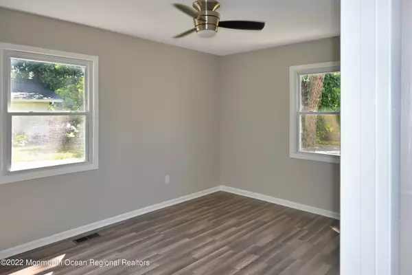 Willingboro, NJ 08046,19 Enderly Lane