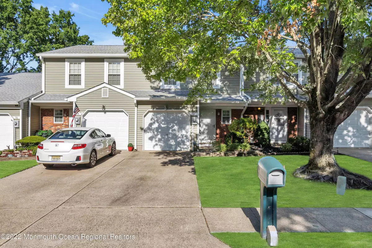 Eatontown, NJ 07724,72 Oak Lane