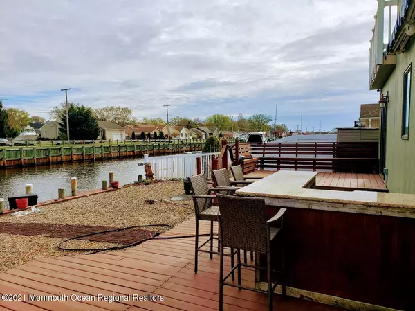 Lanoka Harbor, NJ 08734,814 Bowsprit Point