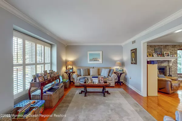 Holmdel, NJ 07733,27 Winthrop Drive