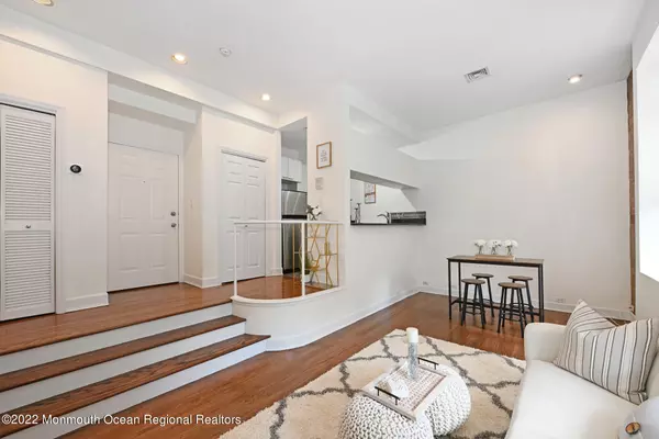 Hoboken, NJ 07030,818 Jefferson Street #2D