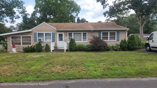 1721 Parkside Drive, Forked River, NJ 08731