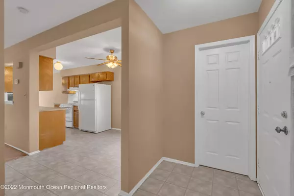 Matawan, NJ 07747,46 Oak Knoll Drive