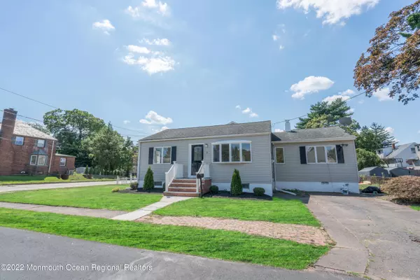 North Brunswick, NJ 08902,14 Elmwood Place