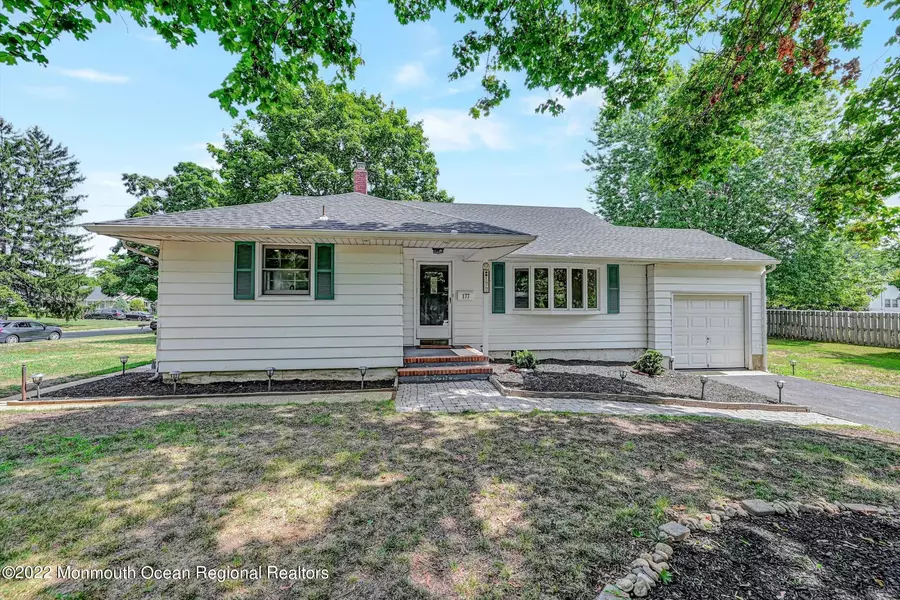 177 Manor Parkway, Lincroft, NJ 07738