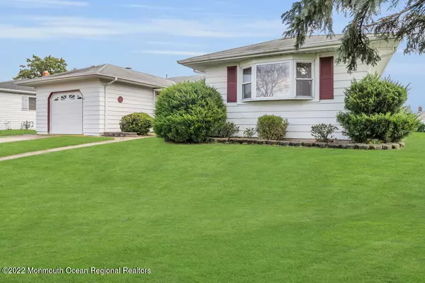 Berkeley, NJ 08721,7 Rio Court