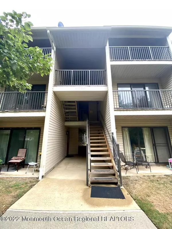 Lawrence, NJ 08648,36 Scherer Court