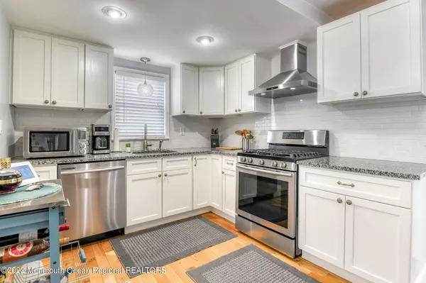 Keyport, NJ 07735,15 W 3rd Street