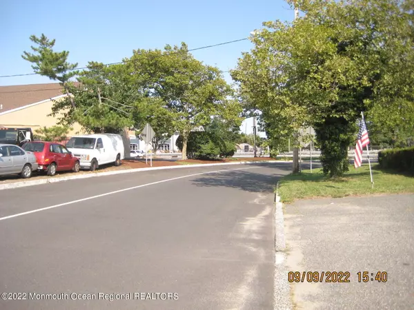 Point Pleasant Beach, NJ 08742,502 Newark Avenue