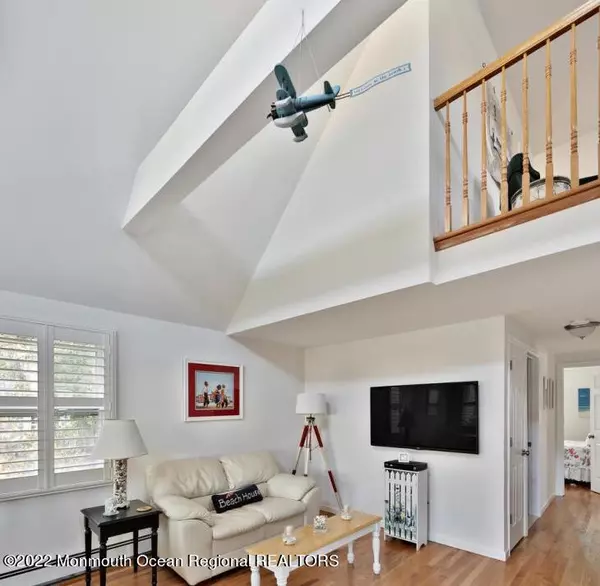 Point Pleasant Beach, NJ 08742,305 Baltimore Avenue