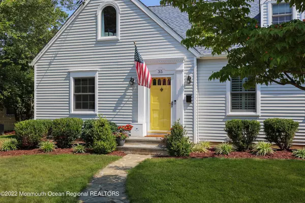 Fair Haven, NJ 07704,35 Lake Avenue