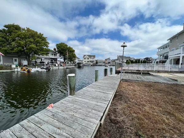 Point Pleasant, NJ 08742,1855 Boat Point Drive