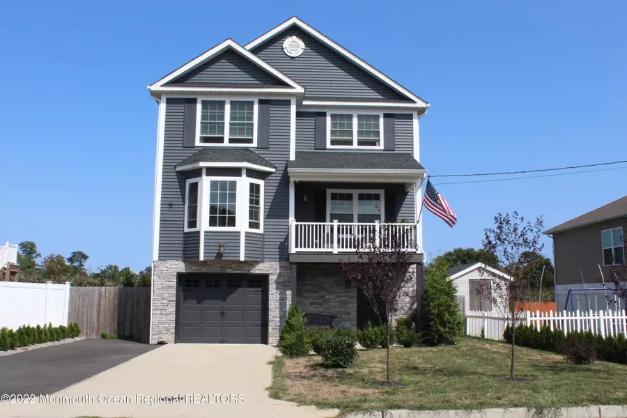 204 Ash Street, Union Beach, NJ 07735