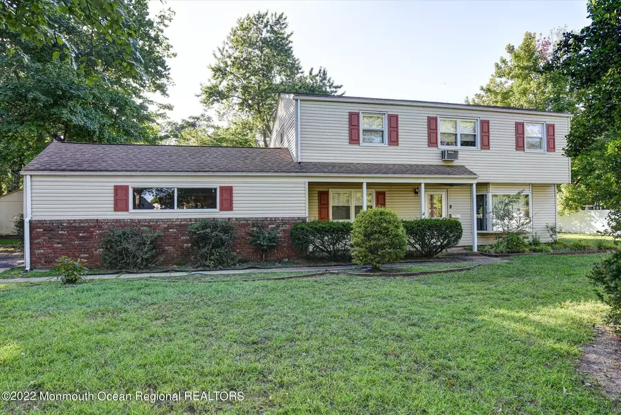 3 Elyar Terrace, Middletown, NJ 07748