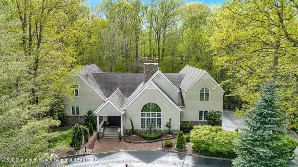 Holmdel, NJ 07733,22 Red Coach Lane