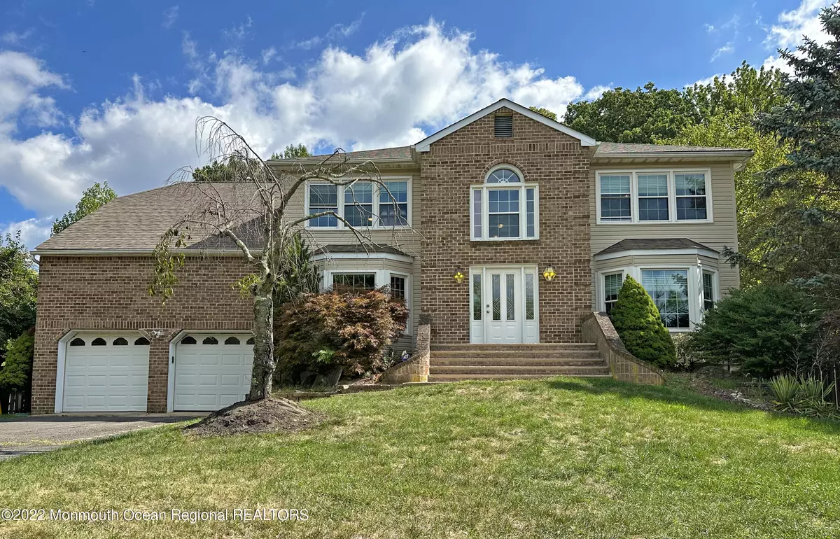 Freehold, NJ 07728,3 Fawn Court