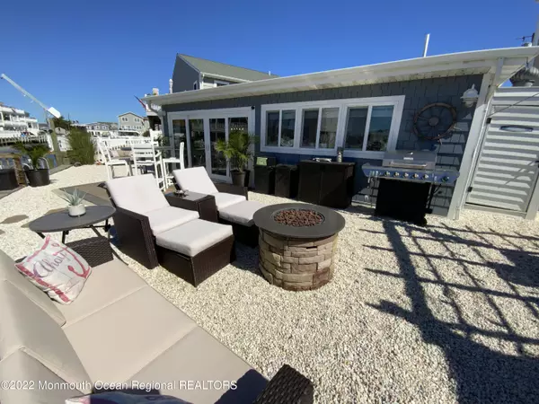 Manahawkin, NJ 08050,31 Joy Road