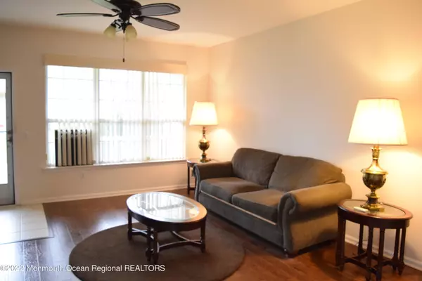 Lakewood, NJ 08701,23 Foxwood Road