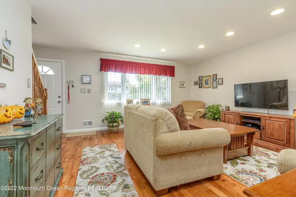 Brick, NJ 08724,420 Lonna Court