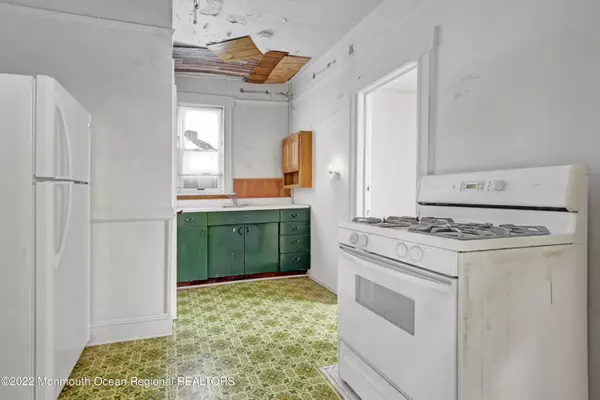 Garfield, NJ 07026,10 John Street