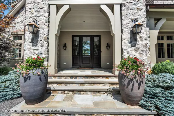 Rumson, NJ 07760,7 S Rohallion Drive