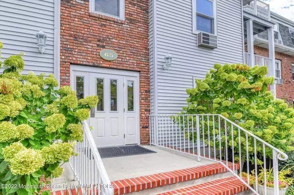 Ocean Grove, NJ 07756,65 Whitefield Avenue #208