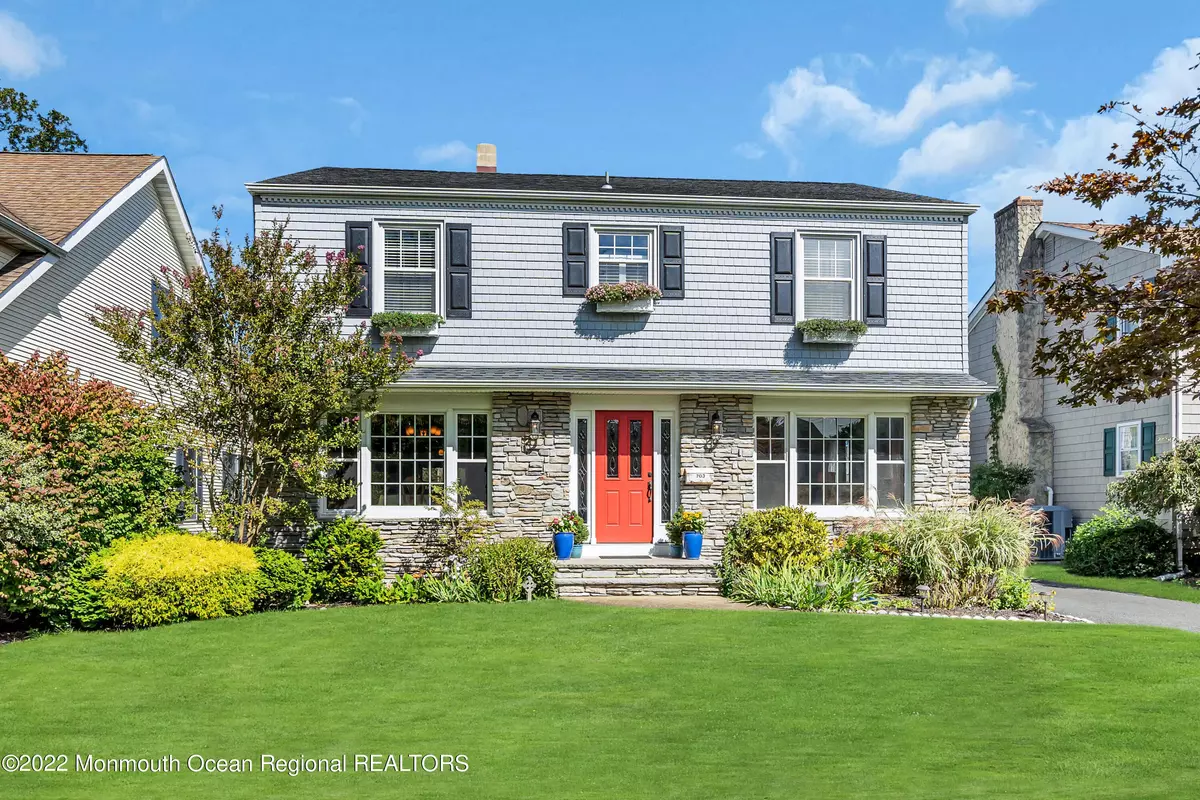 Sea Girt, NJ 08750,703 Philadelphia Boulevard