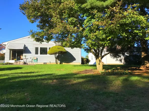 1153 Edgebrook Drive S, Toms River, NJ 08757