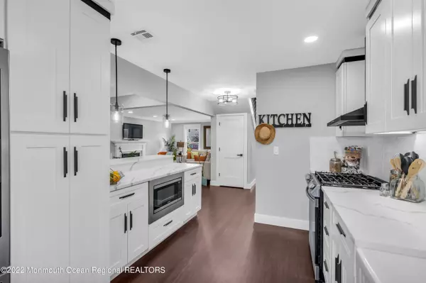 Point Pleasant Beach, NJ 08742,209 Seymour Avenue